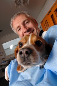 Dr. Thierry Olivry and allergic dog at the Vet School. PHOTO BY ROGER WINSTEAD